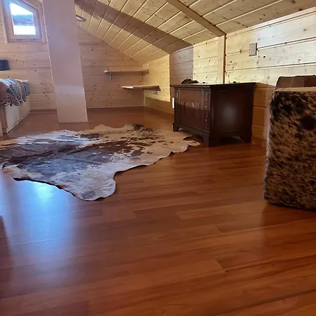 Mayen Unique Et Authentique Vernamiege