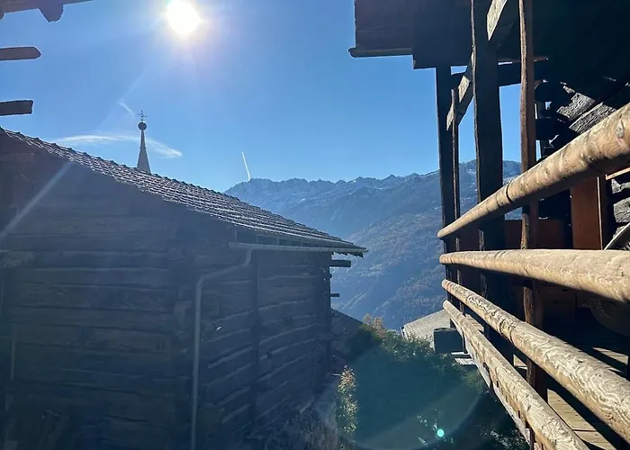 Mayen Unique Et Authentique Chalet